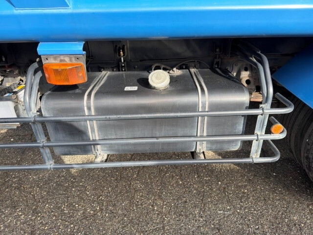 日野レンジャーパッカー車（塵芥車）増トン（6t・8t）[写真26]