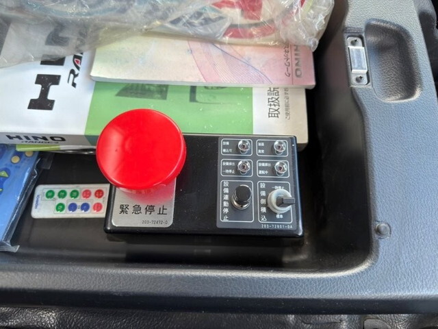 日野レンジャーパッカー車（塵芥車）増トン（6t・8t）[写真38]