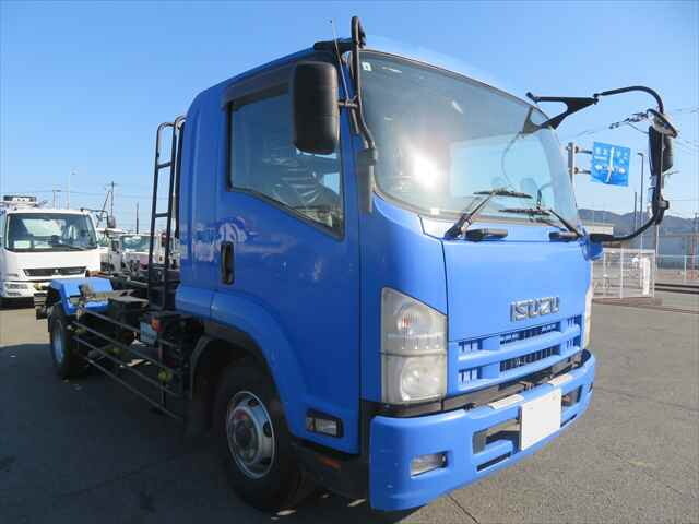 いすゞフォワードコンテナ専用車増トン（6t・8t）[写真03]