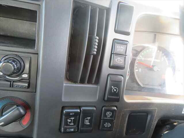 いすゞフォワードコンテナ専用車増トン（6t・8t）[写真36]