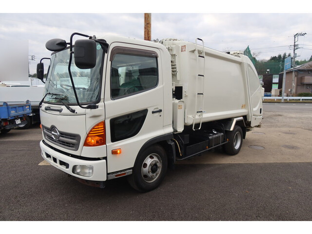 中古レンジャーパッカー車（塵芥車）