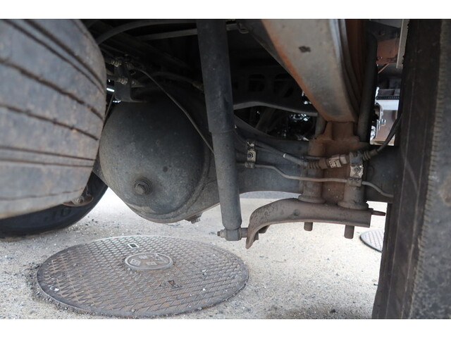 日野レンジャーパッカー車（塵芥車）中型（4t）[写真13]