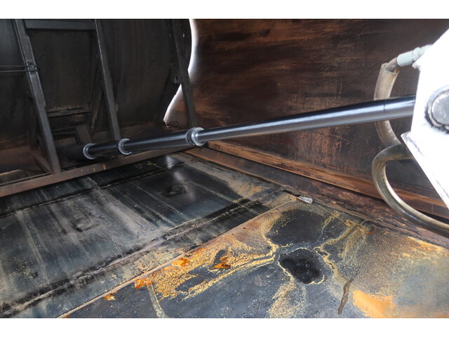 日野レンジャーパッカー車（塵芥車）中型（4t）[写真15]