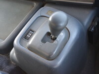 日野プロフィアセルフローダー大型（10t）[写真32]