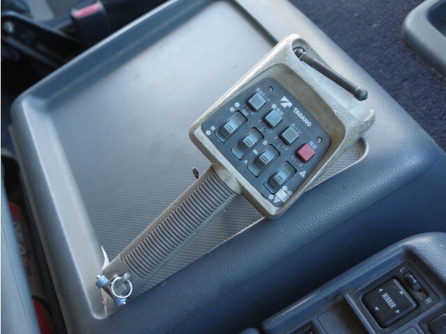 日野プロフィアセルフローダー大型（10t）[写真32]