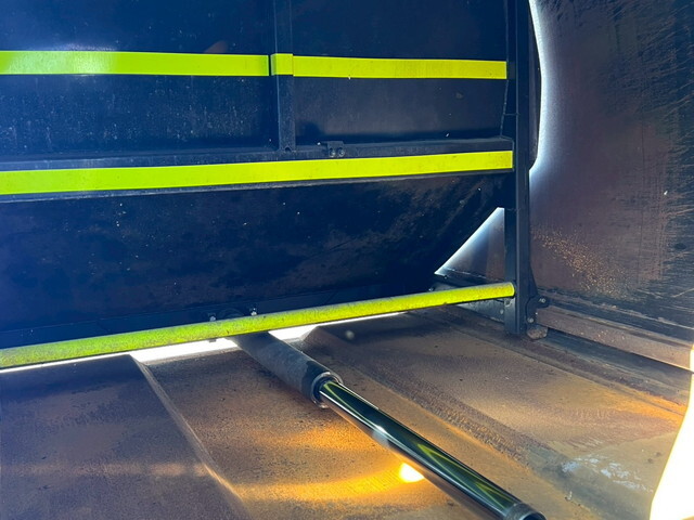 いすゞエルフパッカー車（塵芥車）小型（2t・3t）[写真10]