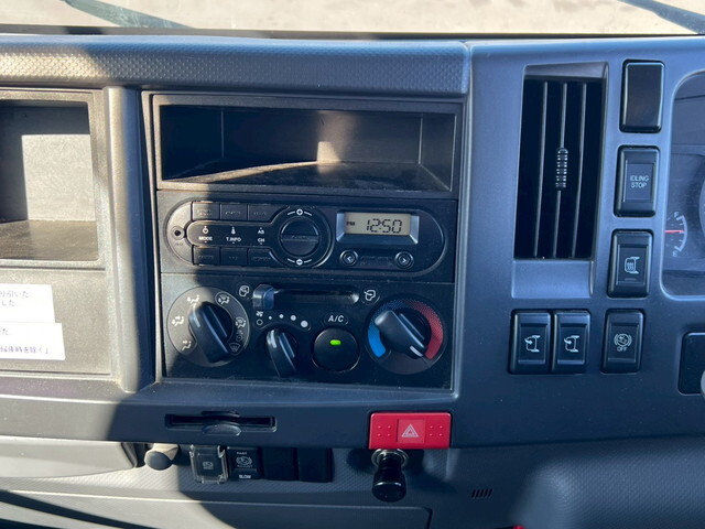 いすゞエルフパッカー車（塵芥車）小型（2t・3t）[写真29]