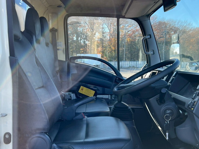 いすゞエルフパッカー車（塵芥車）小型（2t・3t）[写真31]