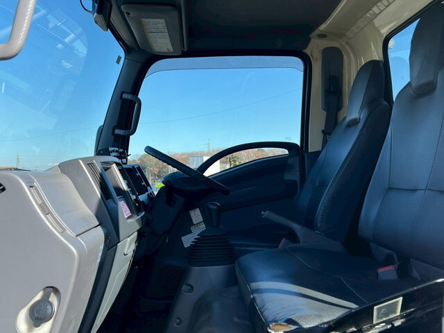 いすゞエルフパッカー車（塵芥車）小型（2t・3t）[写真34]