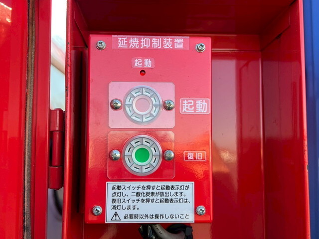 いすゞエルフパッカー車（塵芥車）小型（2t・3t）[写真07]