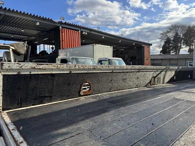 三菱ふそうファイタークレーン4段中型（4t）[写真19]