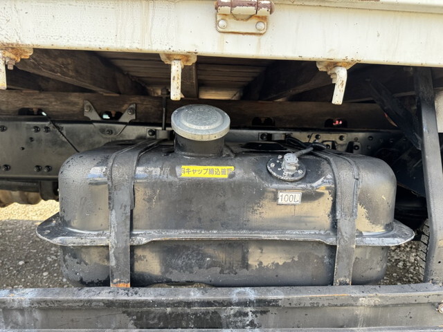 三菱ふそうファイタークレーン4段中型（4t）[写真30]