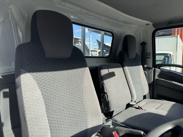 いすゞエルフ平ボディ小型（2t・3t）[写真15]