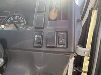 いすゞエルフ平ボディ小型（2t・3t）[写真17]