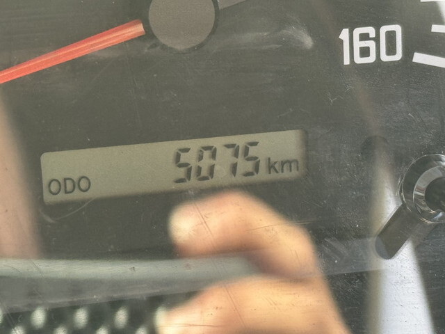 いすゞエルフ平ボディ小型（2t・3t）[写真17]