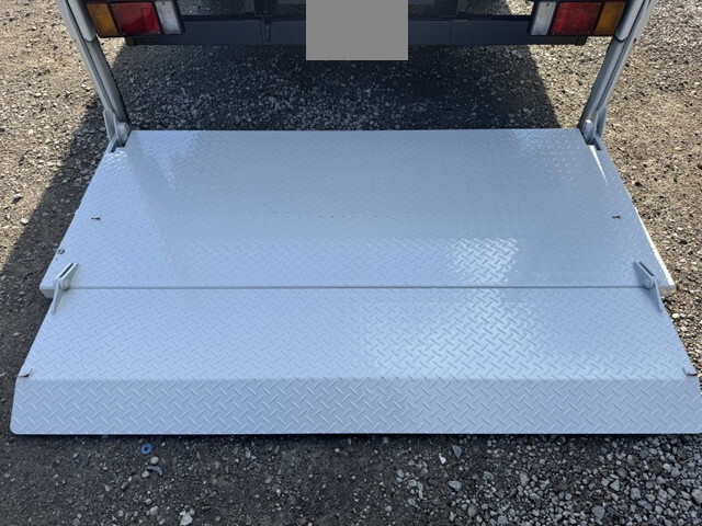 いすゞエルフ平ボディ小型（2t・3t）[写真09]