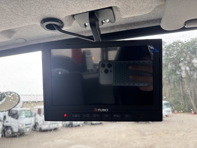 三菱ふそうファイターコンテナ専用車中型（4t）[写真14]