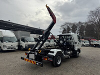 三菱ふそうファイターコンテナ専用車中型（4t）[写真26]