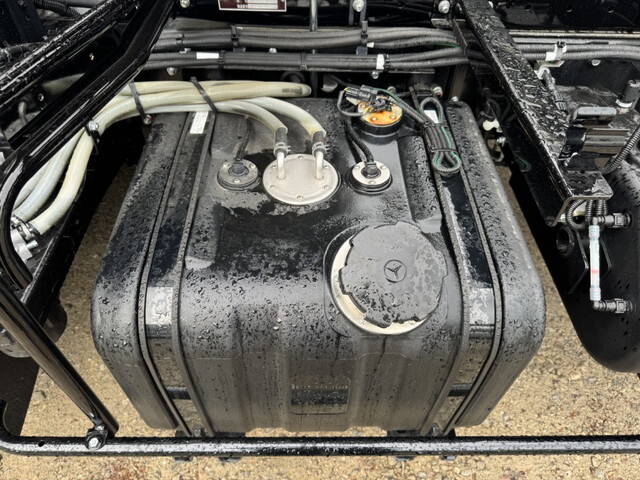 三菱ふそうファイターコンテナ専用車中型（4t）[写真30]