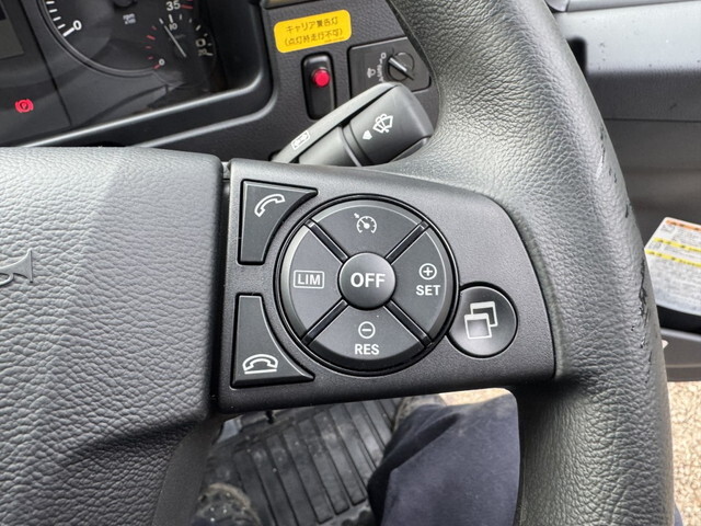 三菱ふそうファイターコンテナ専用車中型（4t）[写真09]