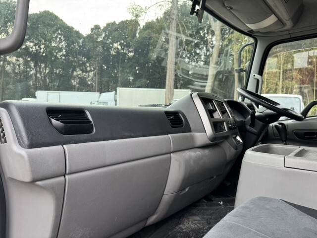 UDトラックスコンドルアルミウイング中型（4t）[写真15]