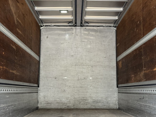 UDトラックスコンドルアルミウイング中型（4t）[写真21]