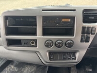 UDトラックスコンドルアルミウイング中型（4t）[写真10]