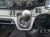 三菱ふそうキャンター保冷バン小型（2t・3t）[写真11]