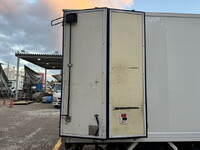 三菱ふそうキャンター保冷バン小型（2t・3t）[写真17]