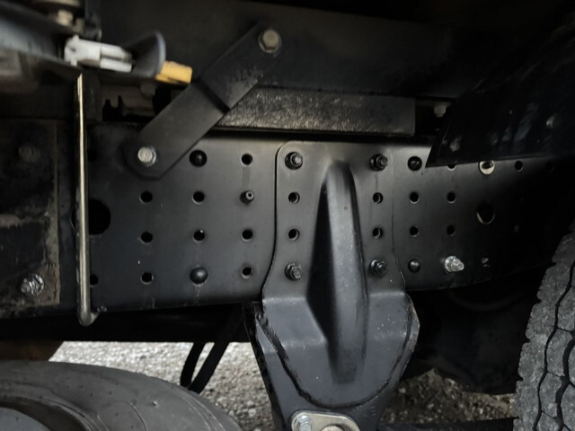 三菱ふそうキャンター平ボディ小型（2t・3t）[写真28]