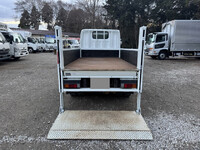 三菱ふそうキャンター平ボディ小型（2t・3t）[写真10]