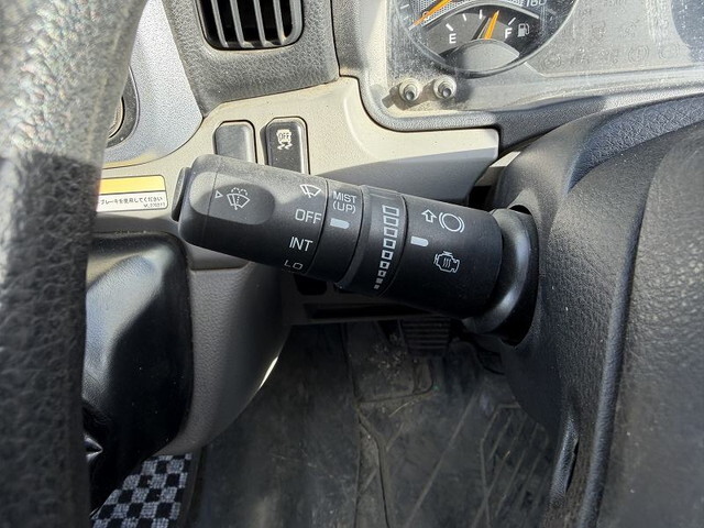 三菱ふそうキャンタークレーン3段小型（2t・3t）[写真35]