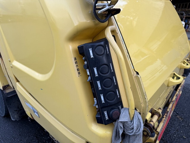 三菱ふそうキャンターパッカー車（塵芥車）小型（2t・3t）[写真28]