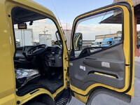 三菱ふそうキャンターパッカー車（塵芥車）小型（2t・3t）[写真33]