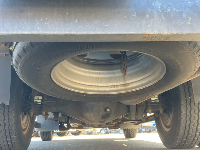 いすゞエルフ平ボディ小型（2t・3t）[写真24]