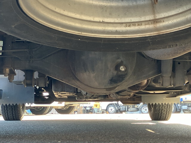 いすゞエルフ平ボディ小型（2t・3t）[写真25]