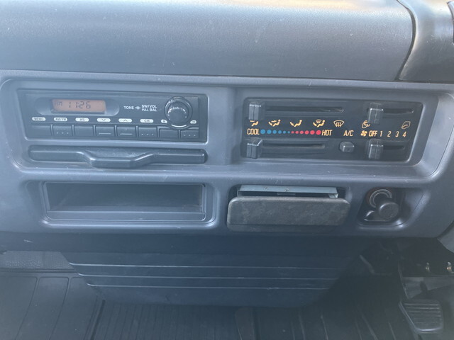 いすゞエルフ平ボディ小型（2t・3t）[写真35]