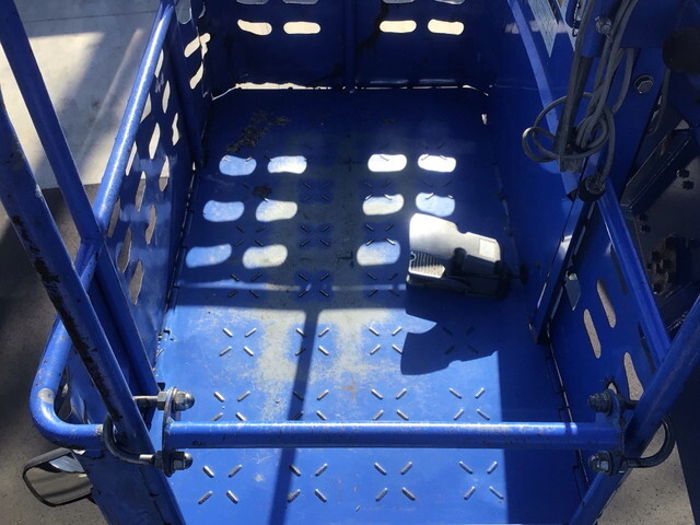 いすゞエルフ高所作業車小型（2t・3t）[写真21]