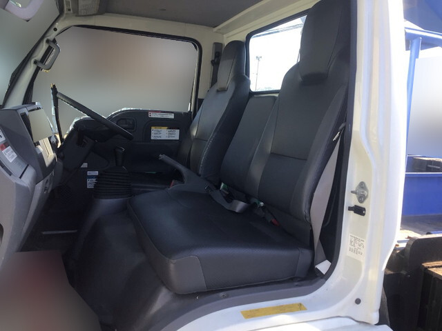 いすゞエルフ高所作業車小型（2t・3t）[写真32]