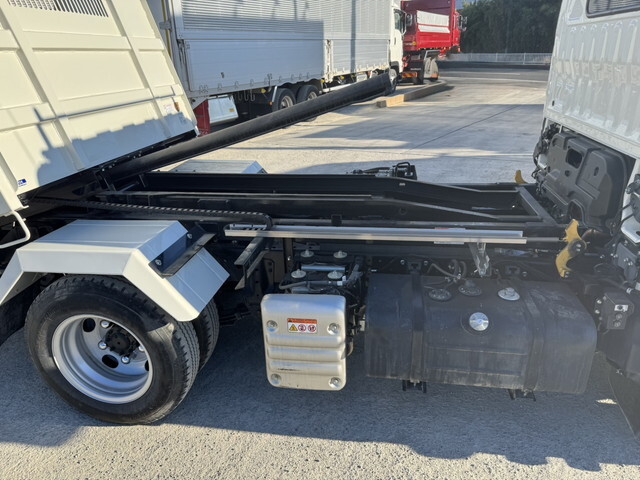 日野デュトロローダーダンプ小型（2t・3t）[写真28]