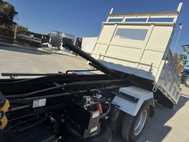 日野デュトロローダーダンプ小型（2t・3t）[写真30]