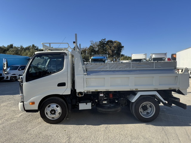 日野デュトロローダーダンプ小型（2t・3t）[写真08]