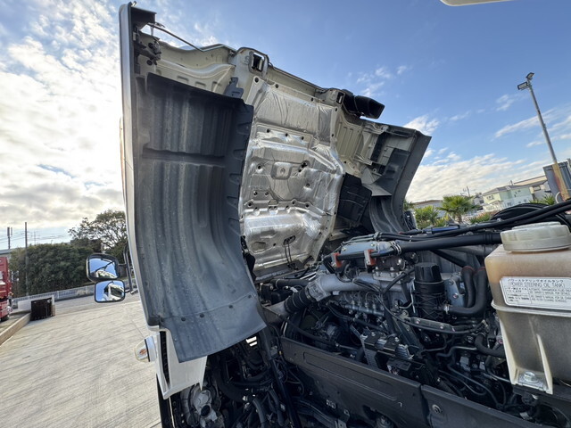 いすゞギガ冷凍車（冷蔵車）大型（10t）[写真19]