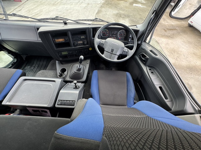 いすゞギガ冷凍車（冷蔵車）大型（10t）[写真09]