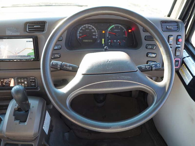 三菱ふそうローザマイクロバス[写真32]