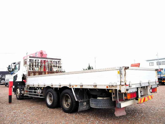 UDトラックスコンドルクレーン3段増トン（6t・8t）[写真02]