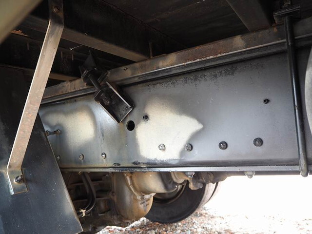 UDトラックスコンドルクレーン3段増トン（6t・8t）[写真20]