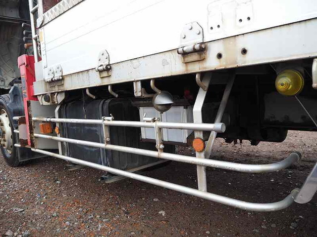 UDトラックスコンドルクレーン3段増トン（6t・8t）[写真30]