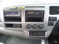 UDトラックスコンドルクレーン3段増トン（6t・8t）[写真40]