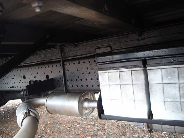 いすゞフォワードクレーン4段中型（4t）[写真24]